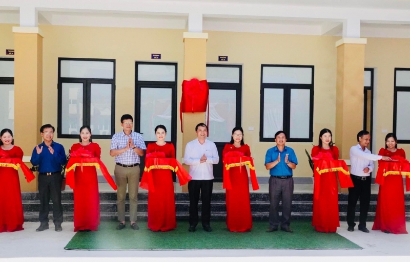 Liên đoàn Lao động Hương Khê tập trung đẩy mạnh nhiều hoạt động chăm lo hướng về người lao động khó khăn